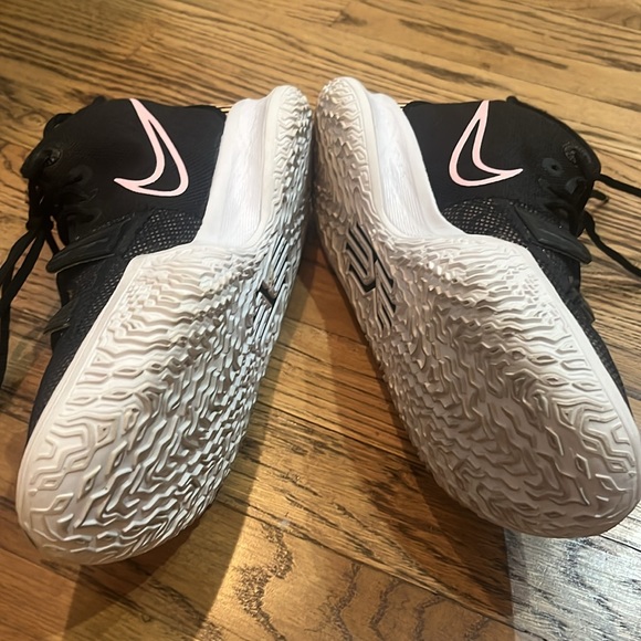 Kyrie 7 “Ripple Effect” - Picture 3 of 7